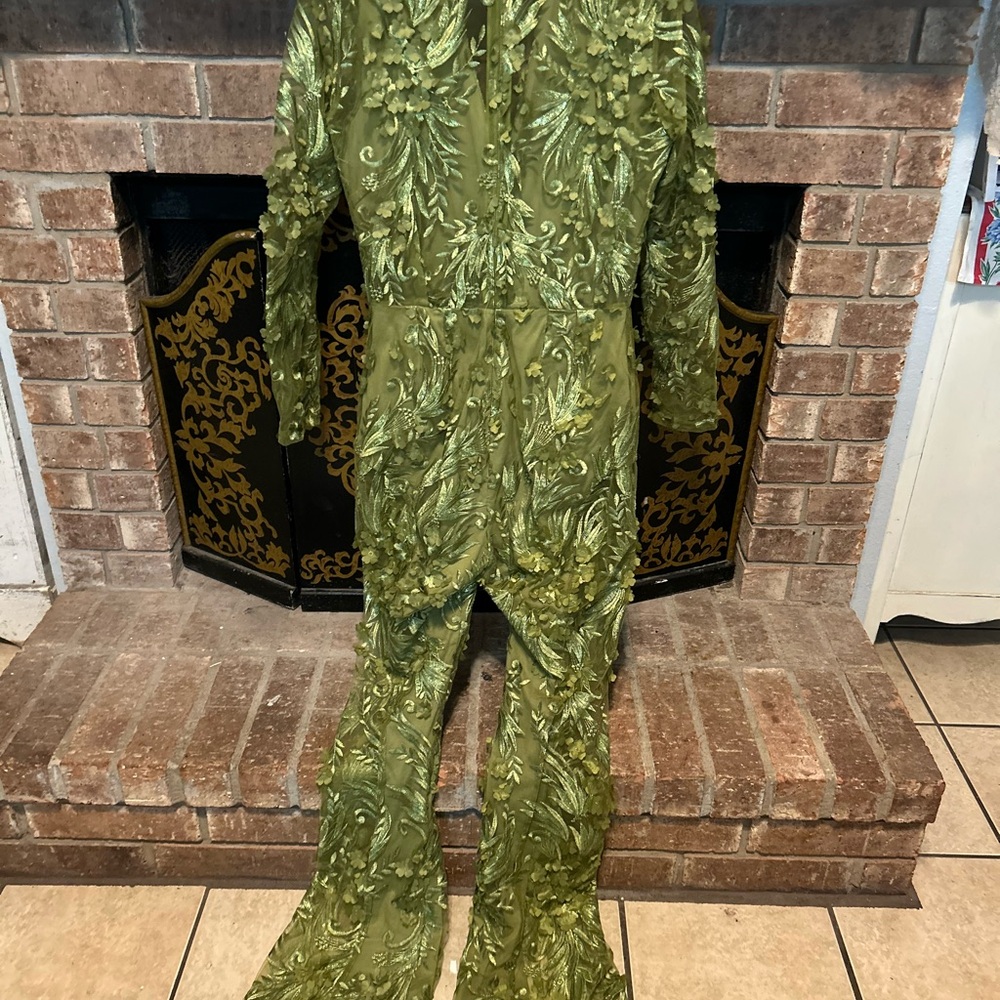 FASHION NOVA Jumpsuit Pants Dress Olive Floral Lace V-Neck Sequins Sheer S-M - Picture 7 of 10